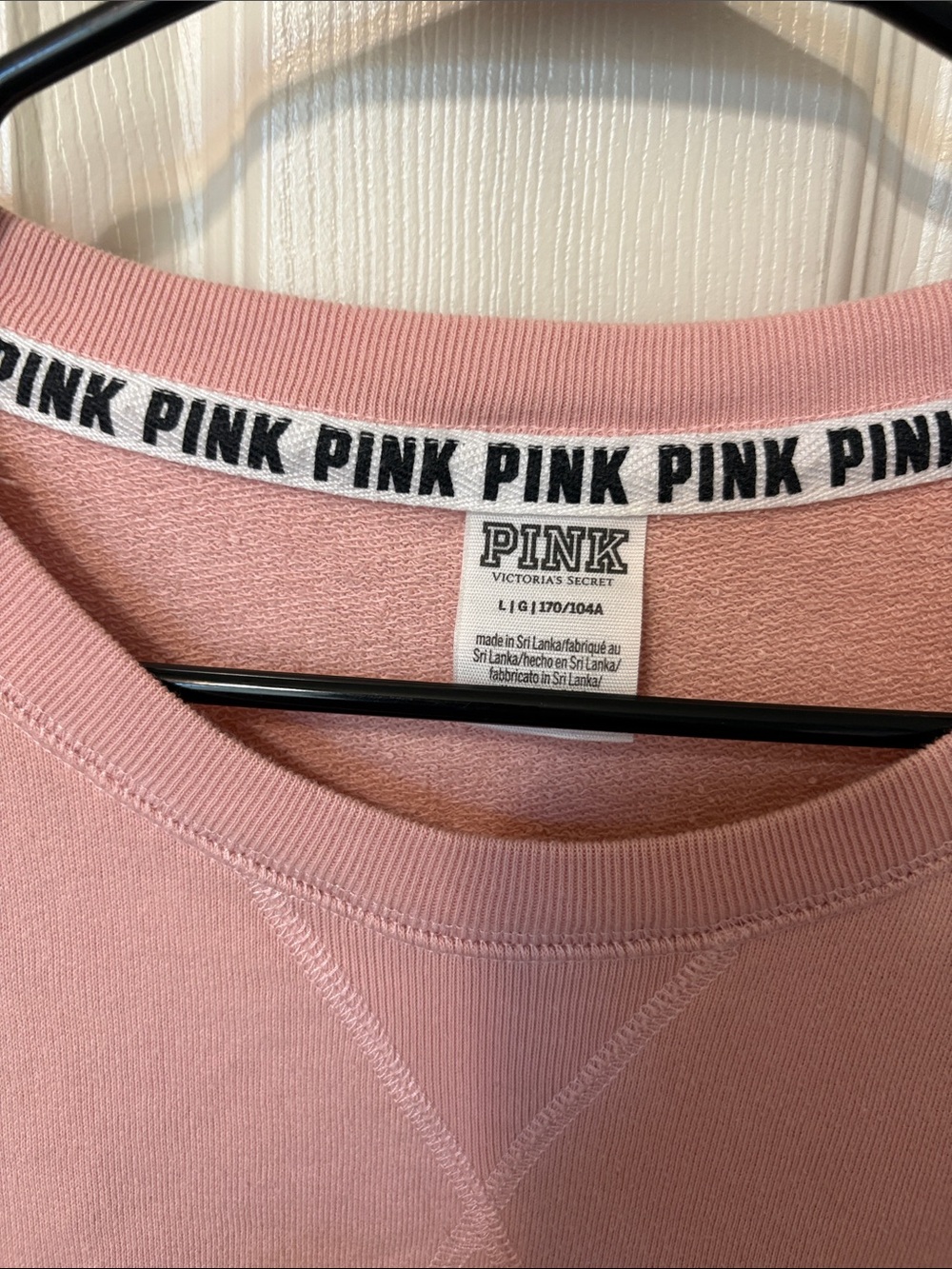 VS pink pullover - Picture 2 of 2